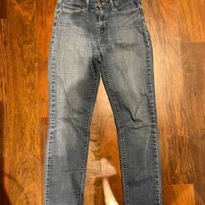 Levi's Women's Mid Rise Skinny Jeans